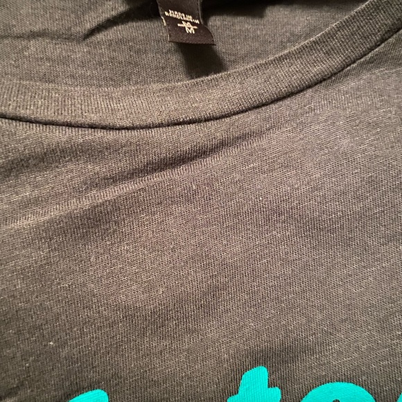 Express Womens St Patricks Day T-Shirt 'Irish Today Hung Over Tomorrow' Med NWT - Picture 3 of 4